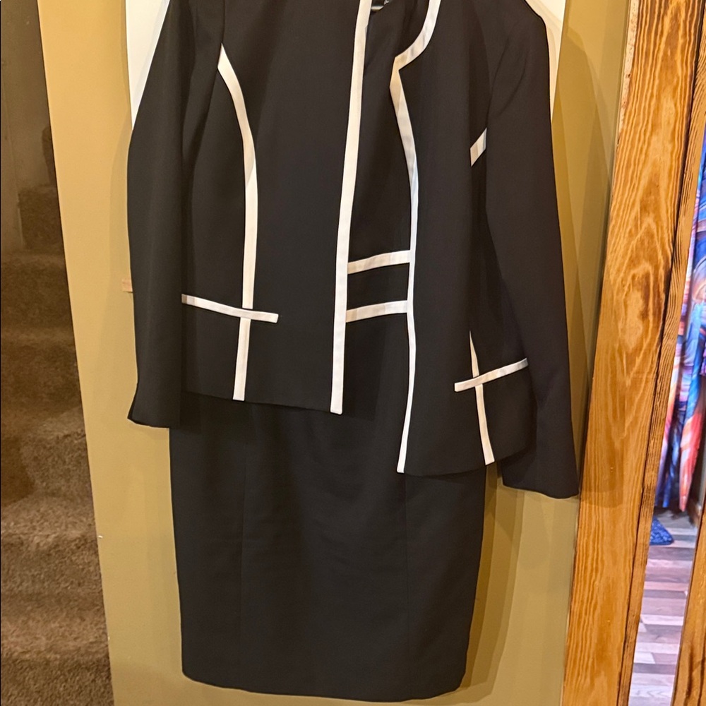 Evan Picone Black Label Elegant Jacket